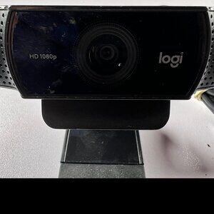 Logitech C920x HD Pro Webcam, Full HD 1080p/30fps Video Calling PC & Mac